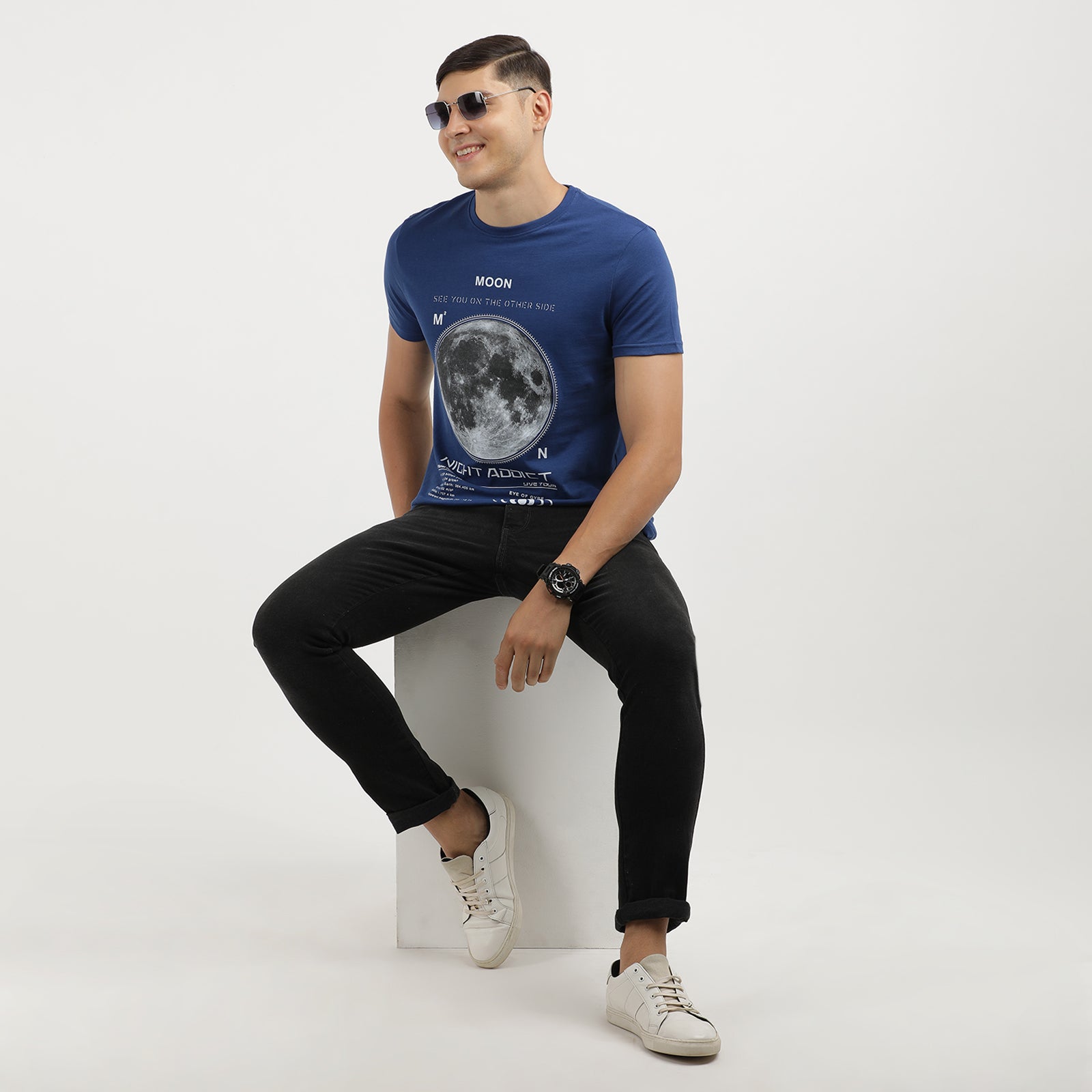 Men's Navy Poeny Night Addict Graphic Print Crew Neck T-Shirt