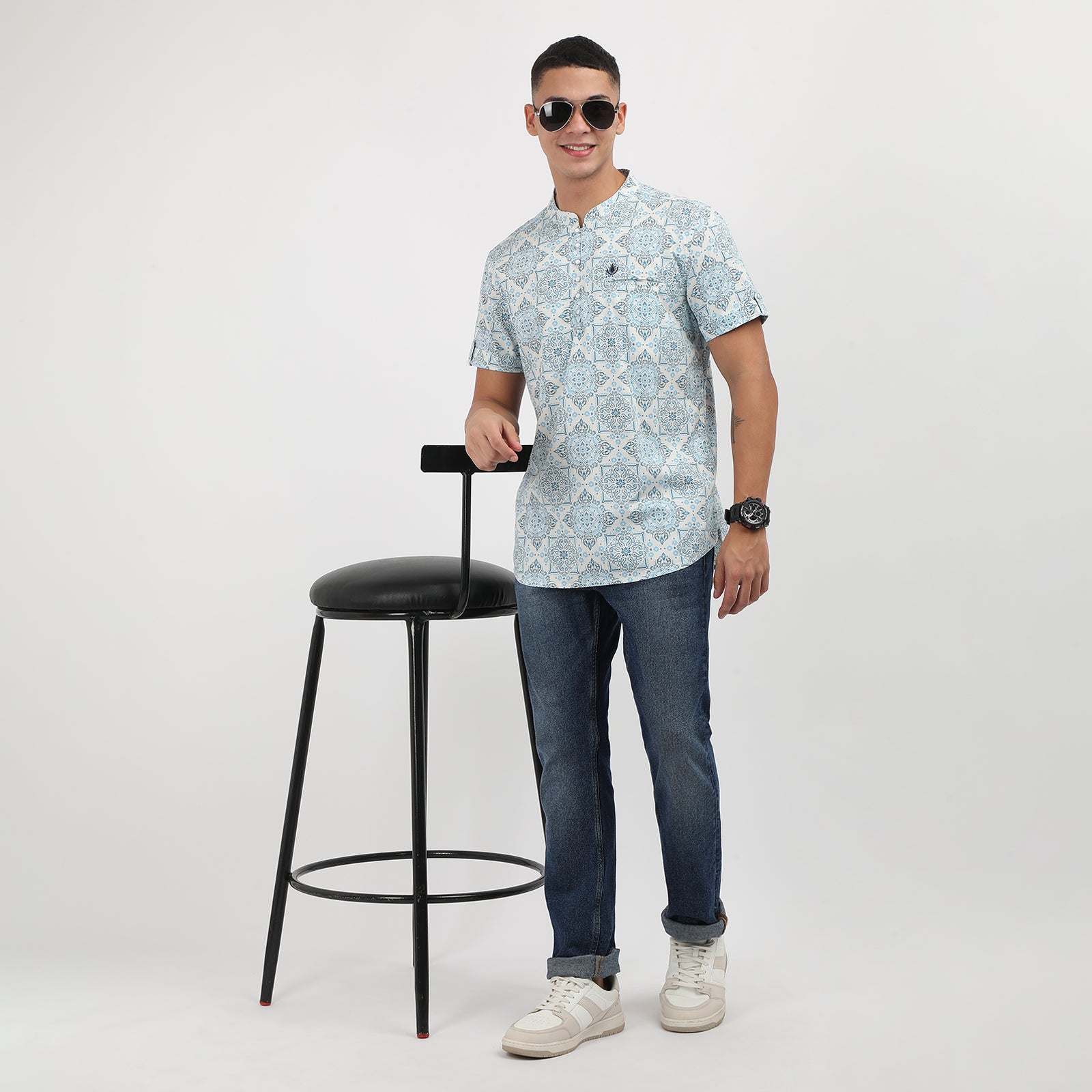 Men's Blue Coloured Floral Printed Half Sleeve Kurthi