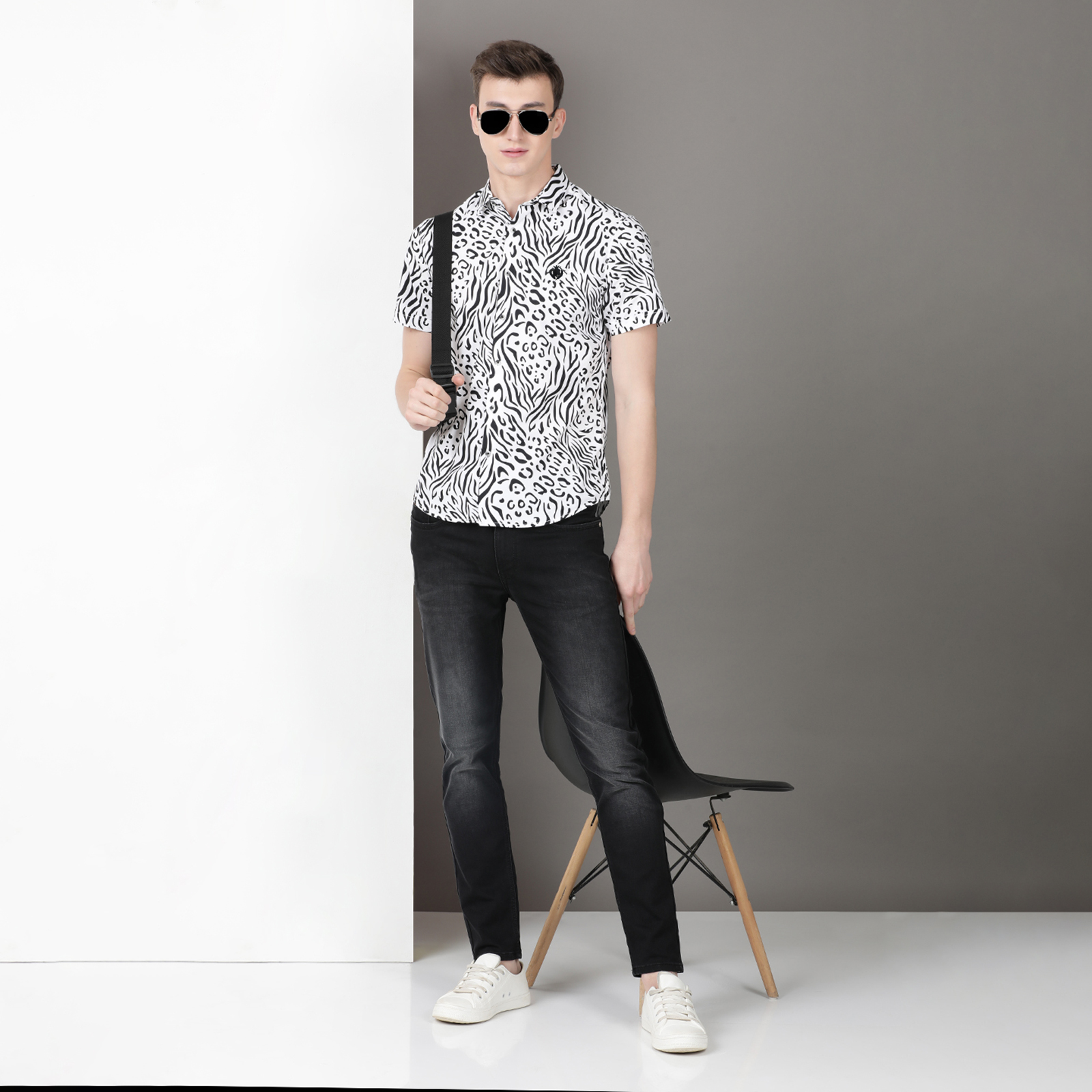 Indo Cotton Men's Black & White Print Half Sleeve Shirt