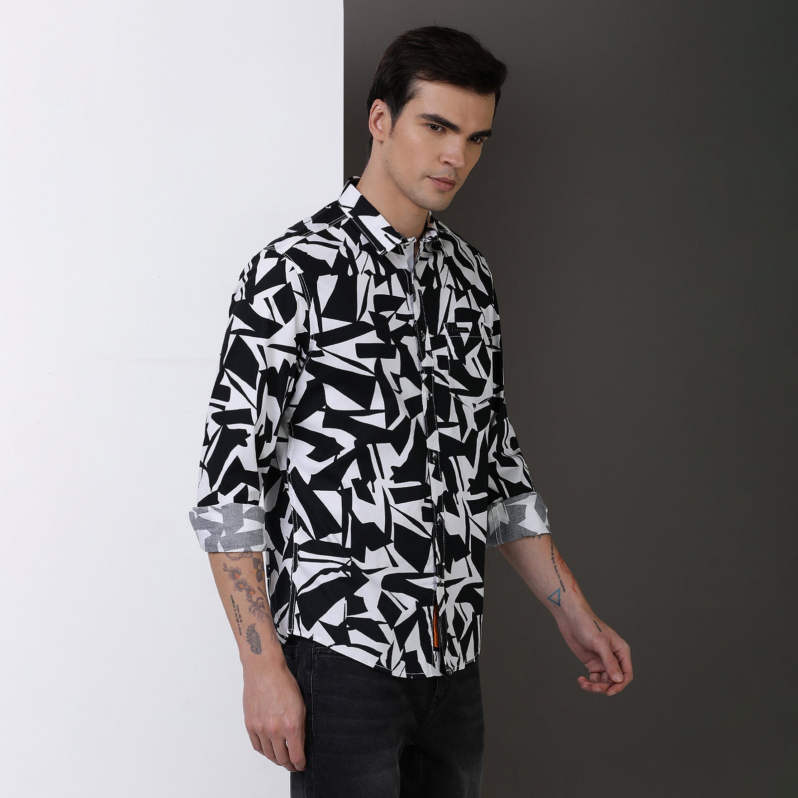 Indo Cotton Black & White printed full sleeve shirt