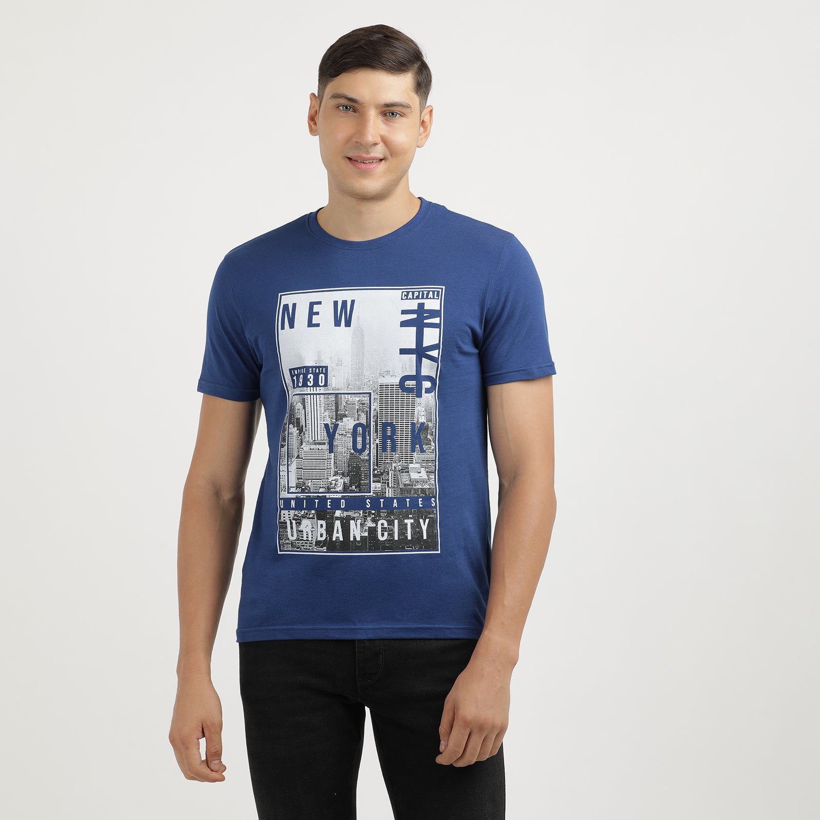 Men's Navy Peony New York Urban City Round Neck Graphic Printed T-Shirt