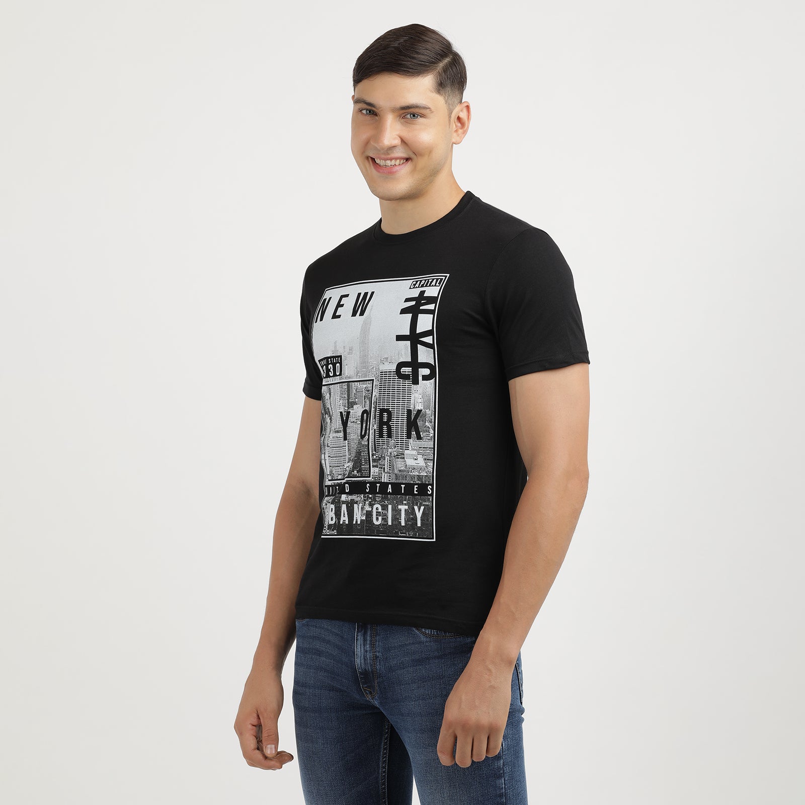 Men's Jet Black New York Urban City Round Neck Graphic Printed T-Shirt