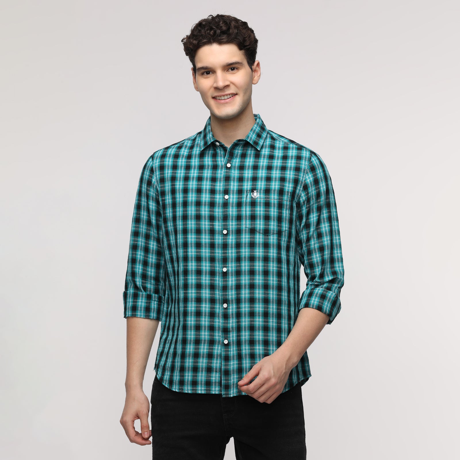 Men's Checkered Slim Fit Shirt With Patch Pocket