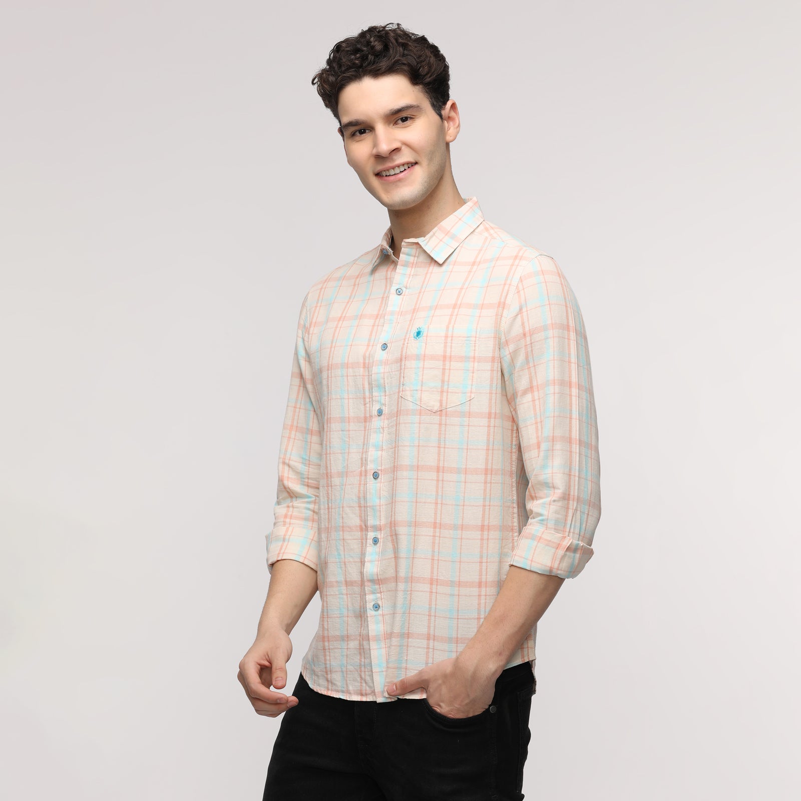 Men's Checkered Slim Fit Shirt With Patch Pocket