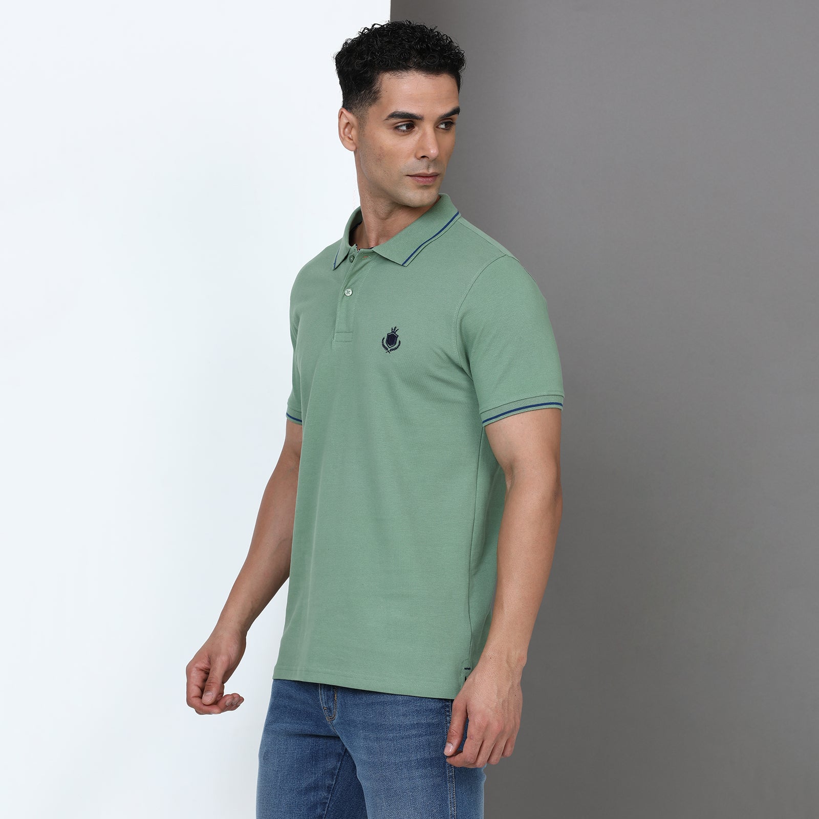 Solid Men Slim Fit Polo T-Shirt