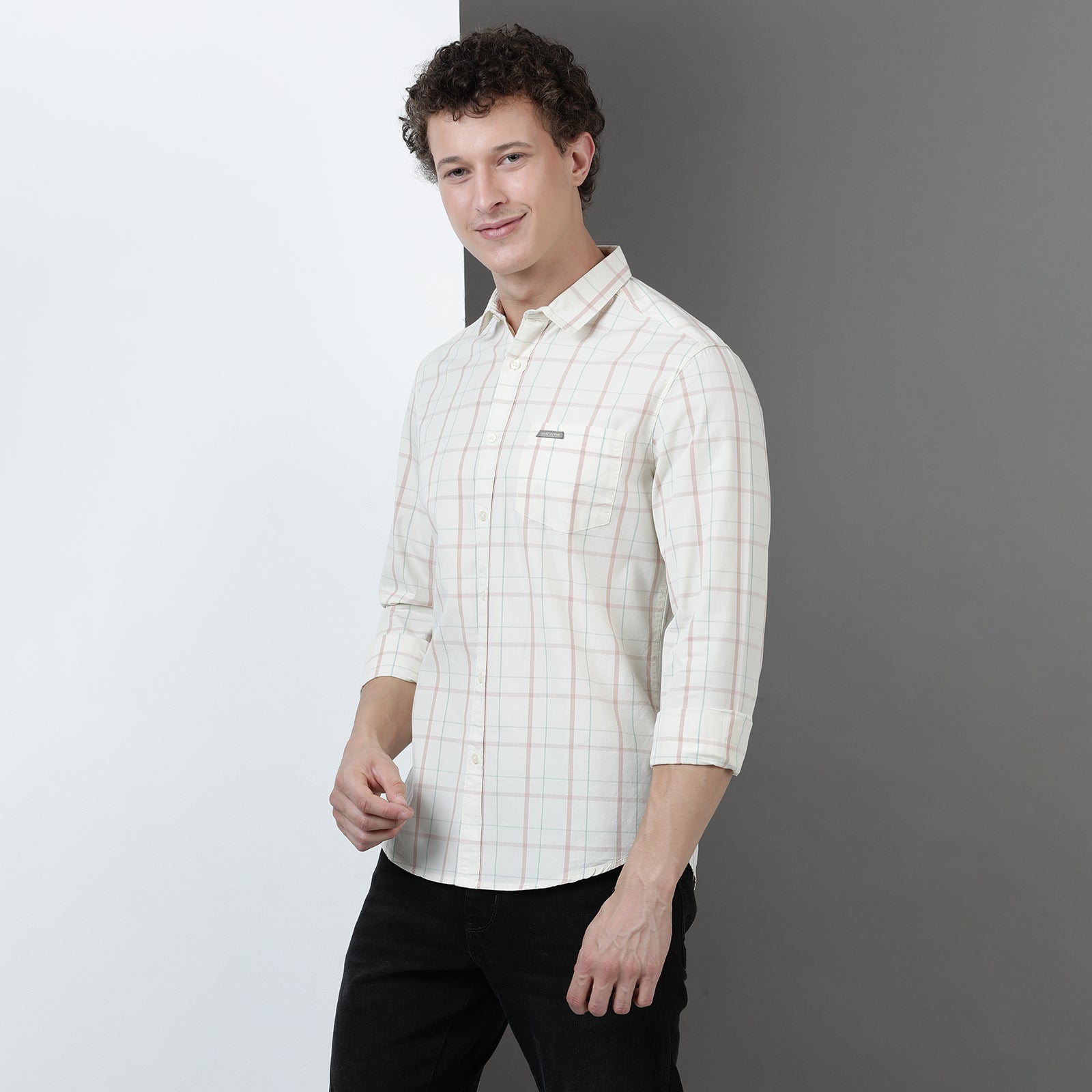 Cream Yarn Dyed Checks Full Sleeve Shirt