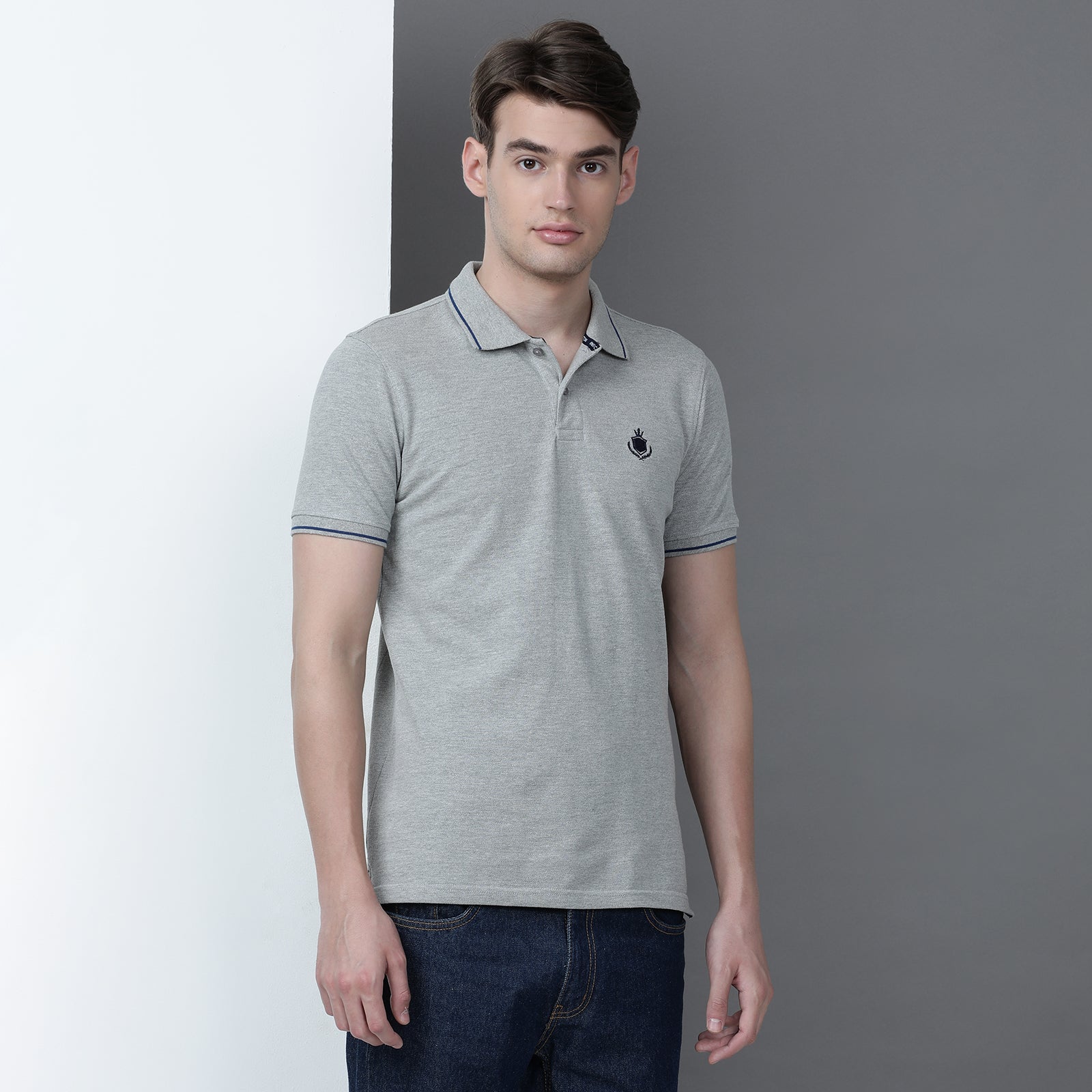 Solid Men Slim Fit Polo T-Shirt