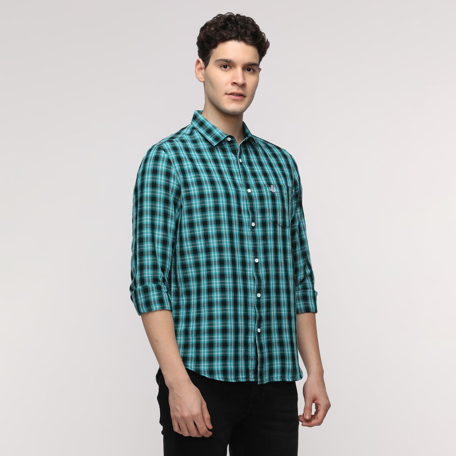 Men's Checkered Slim Fit Shirt With Patch Pocket