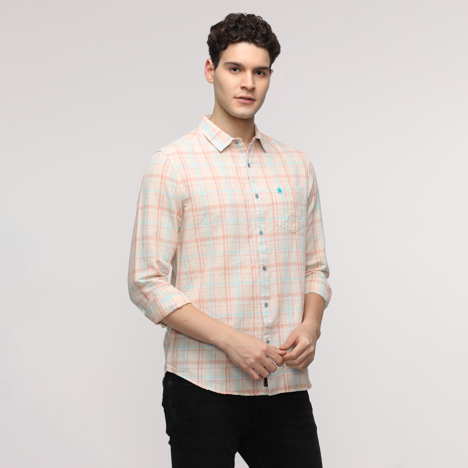 Men's Checkered Slim Fit Shirt With Patch Pocket