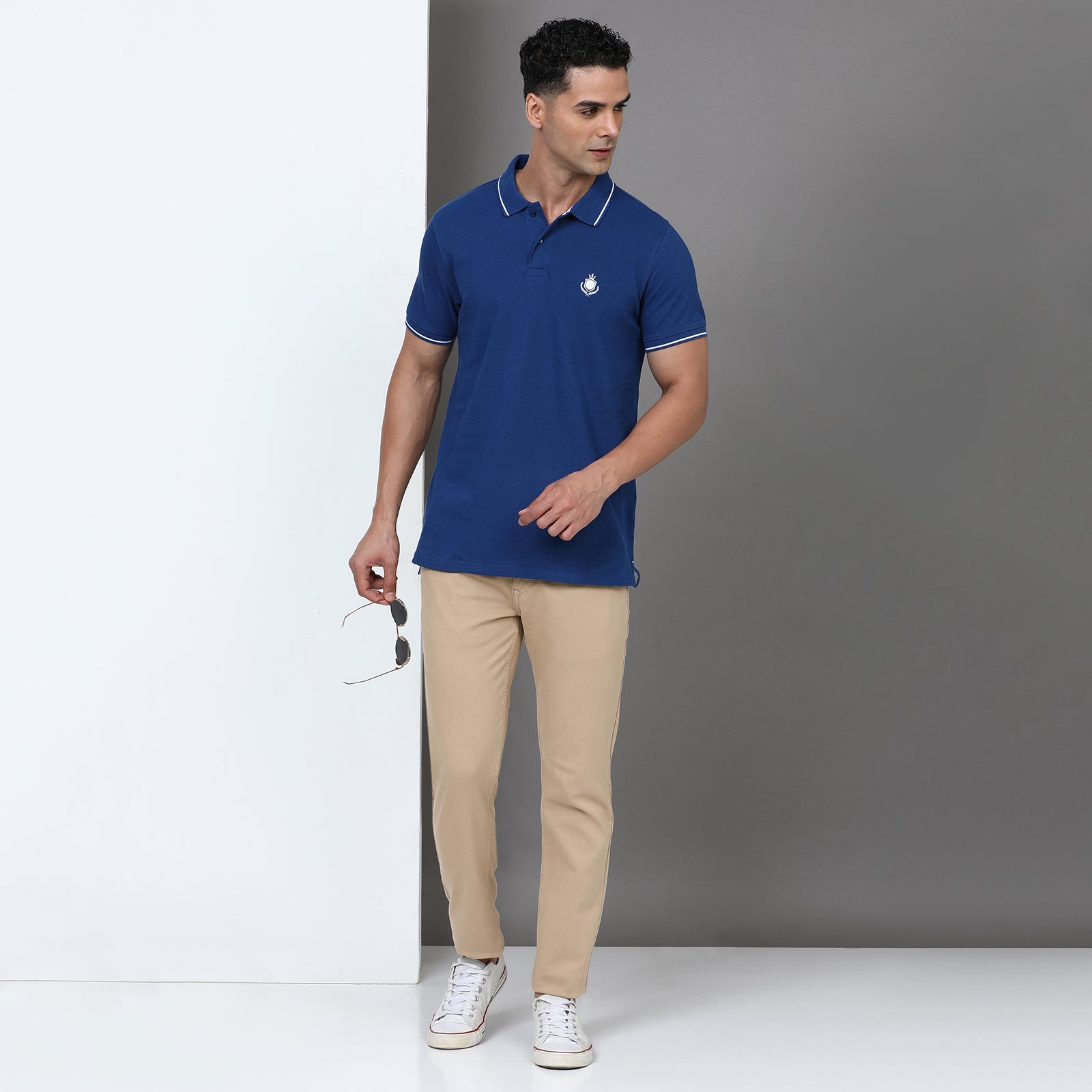 Solid Men Slim Fit Polo T-Shirt