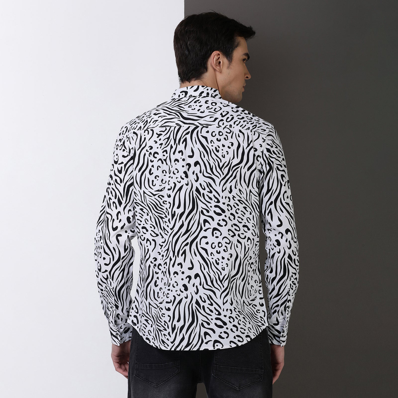 Black & White Printed Full Sleeve Shirt