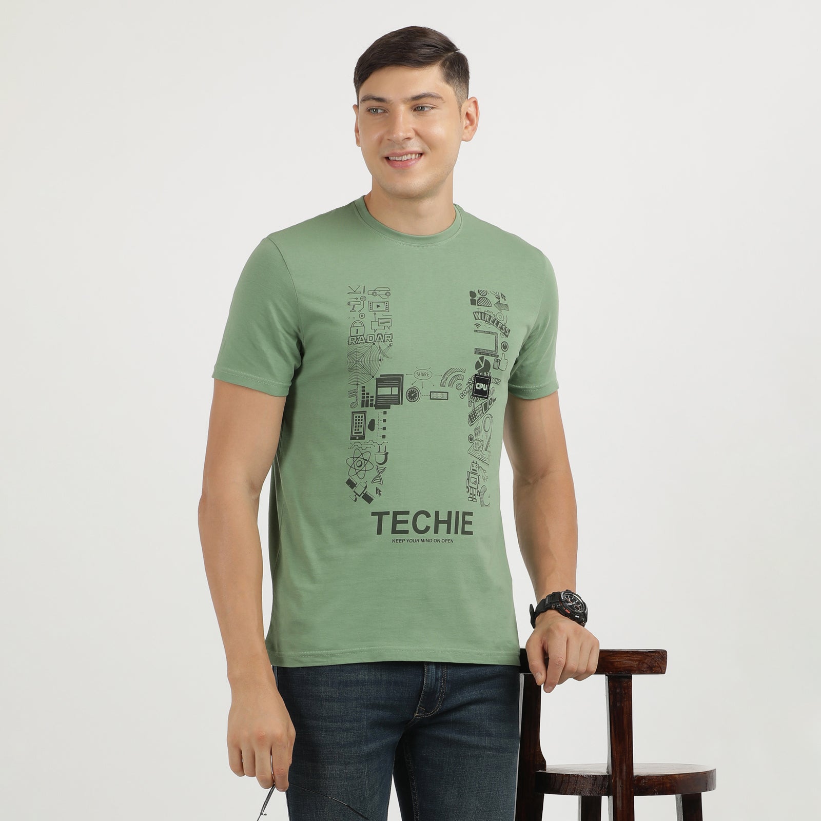 Techie Men's Graphic Printed Crew Neck T-Shirt