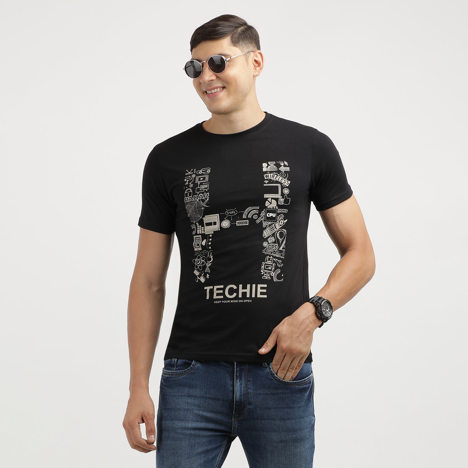 Techie Graphic Print Men's Crew Neck T-shirt