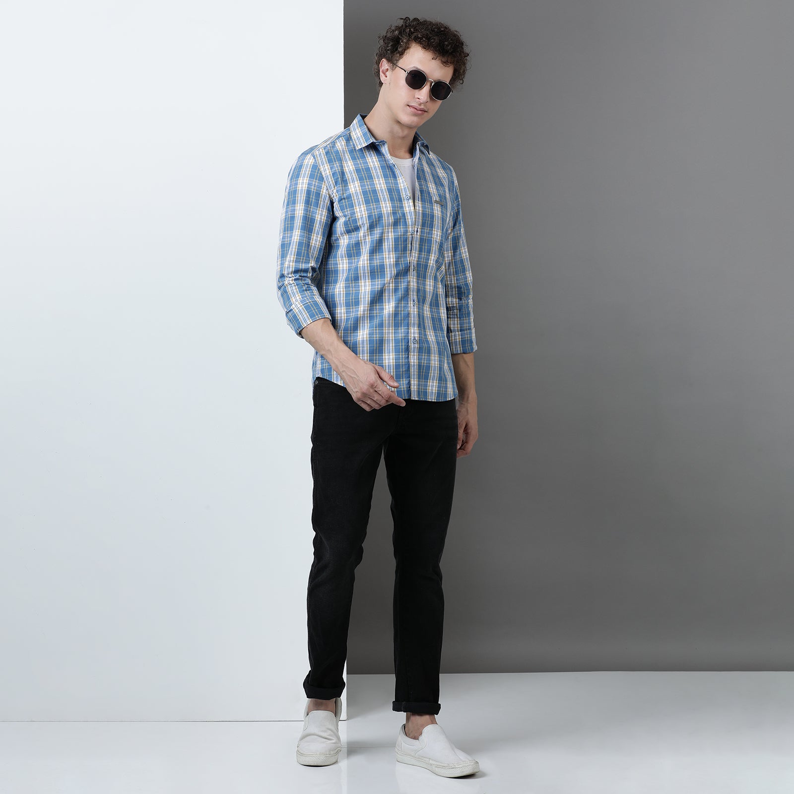 Blue Yarn Dyed Checks Full Sleeve Shirt