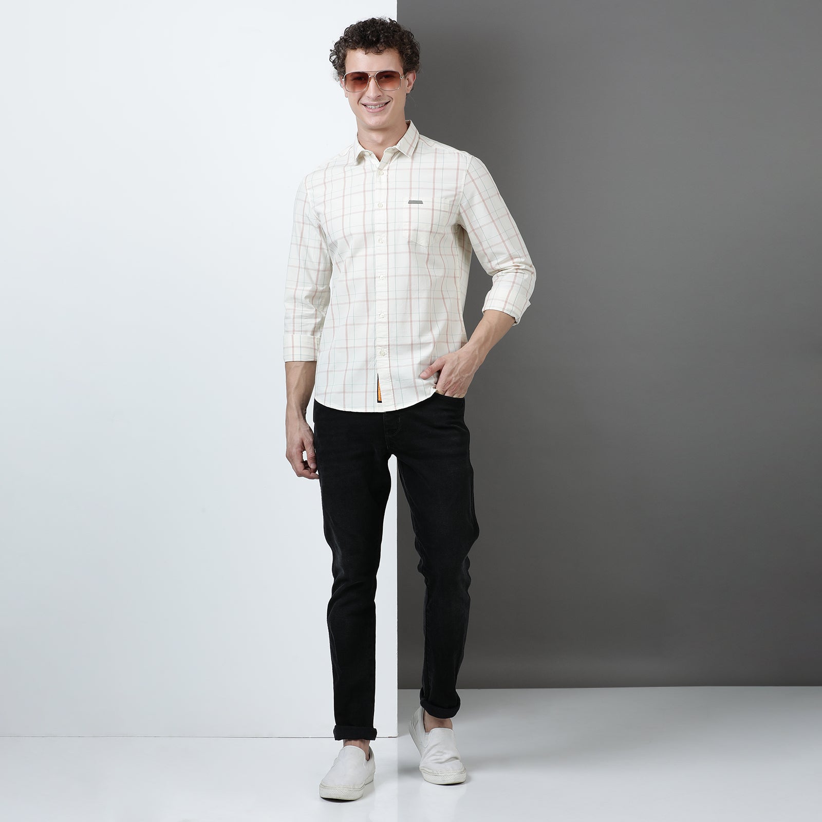 Cream Yarn Dyed Checks Full Sleeve Shirt