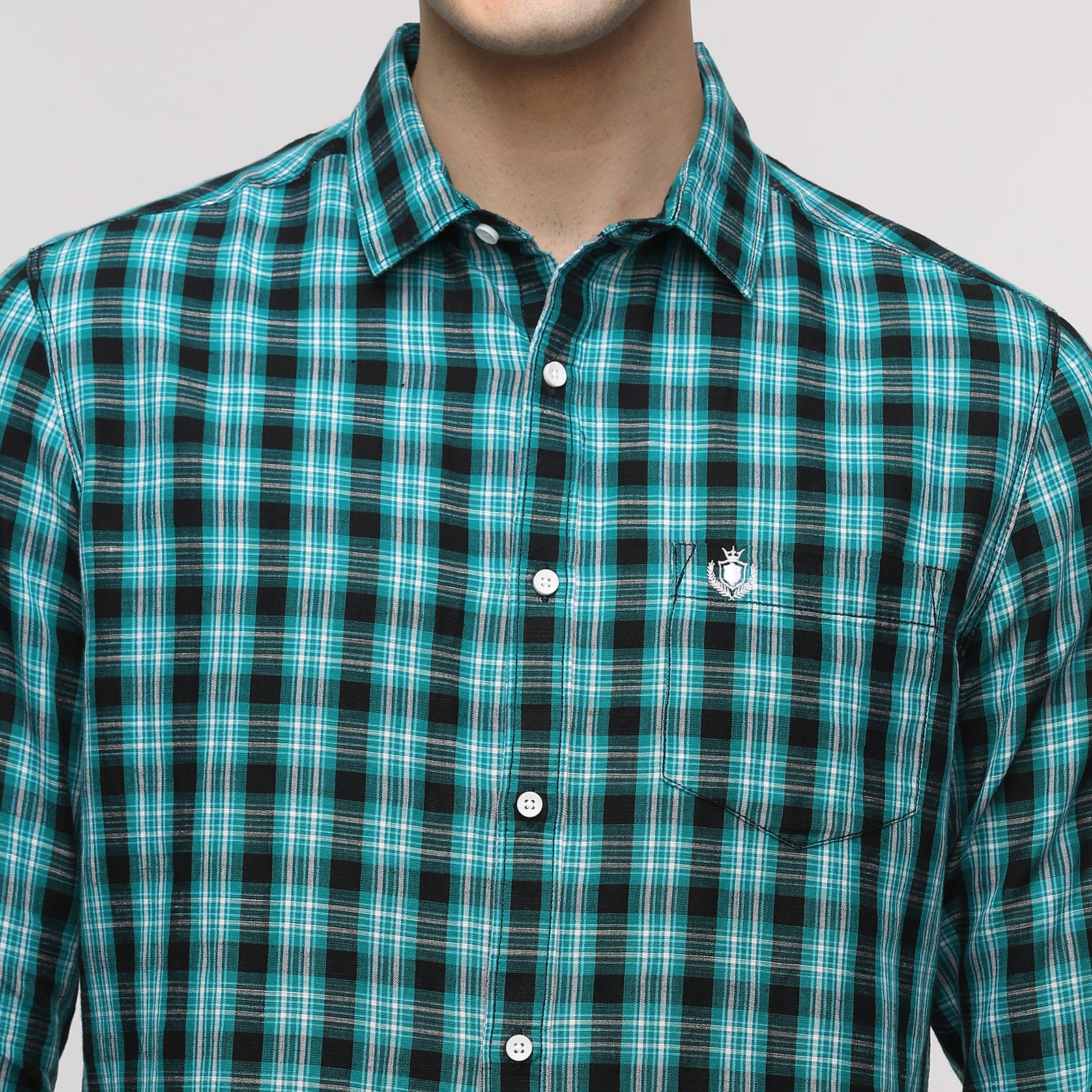 Men's Checkered Slim Fit Shirt With Patch Pocket