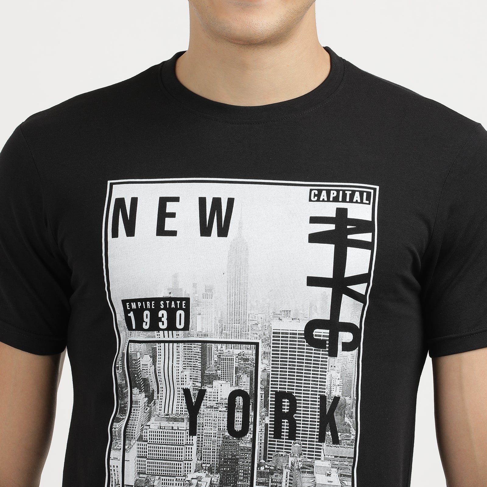 Men's Jet Black New York Urban City Round Neck Graphic Printed T-Shirt