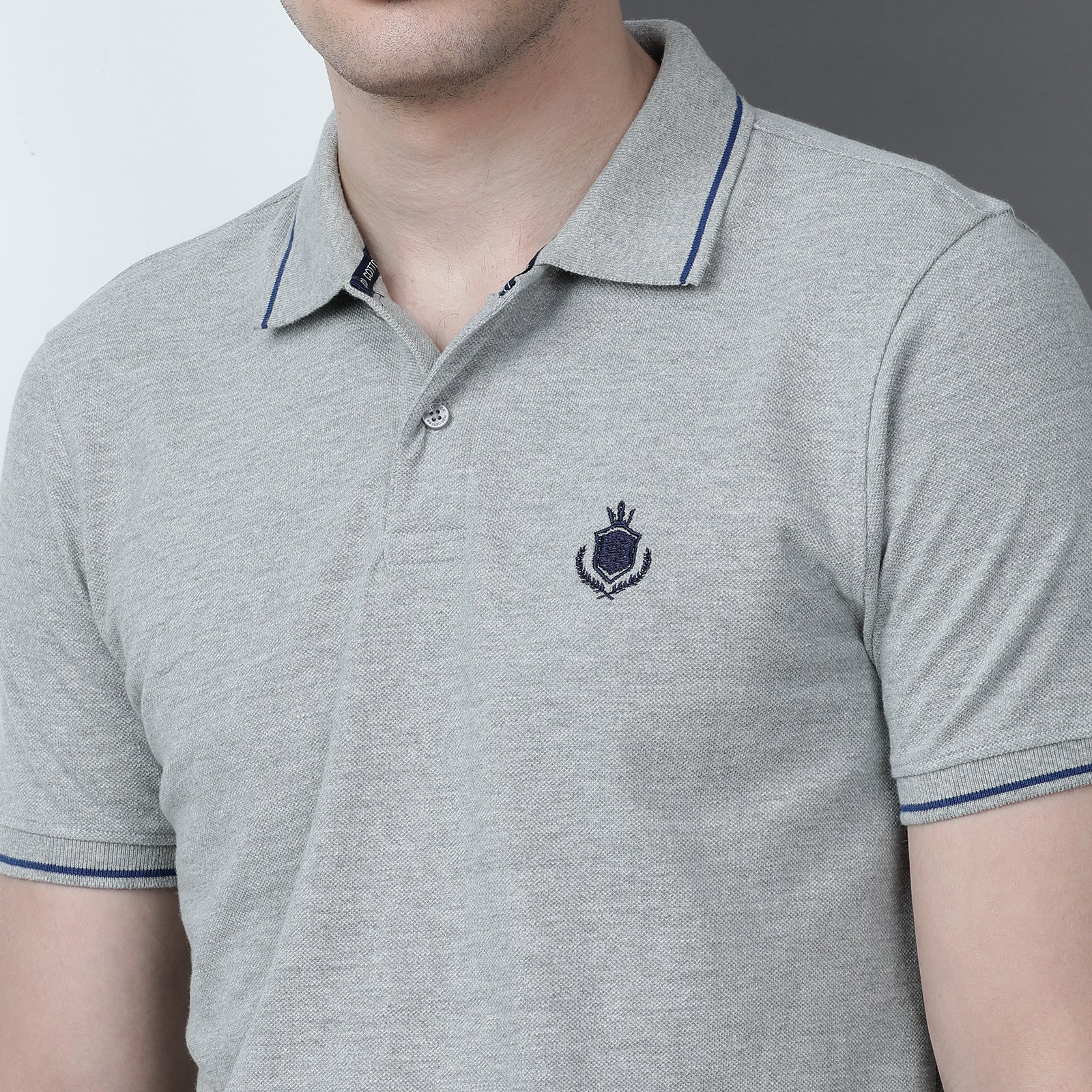 Solid Men Slim Fit Polo T-Shirt