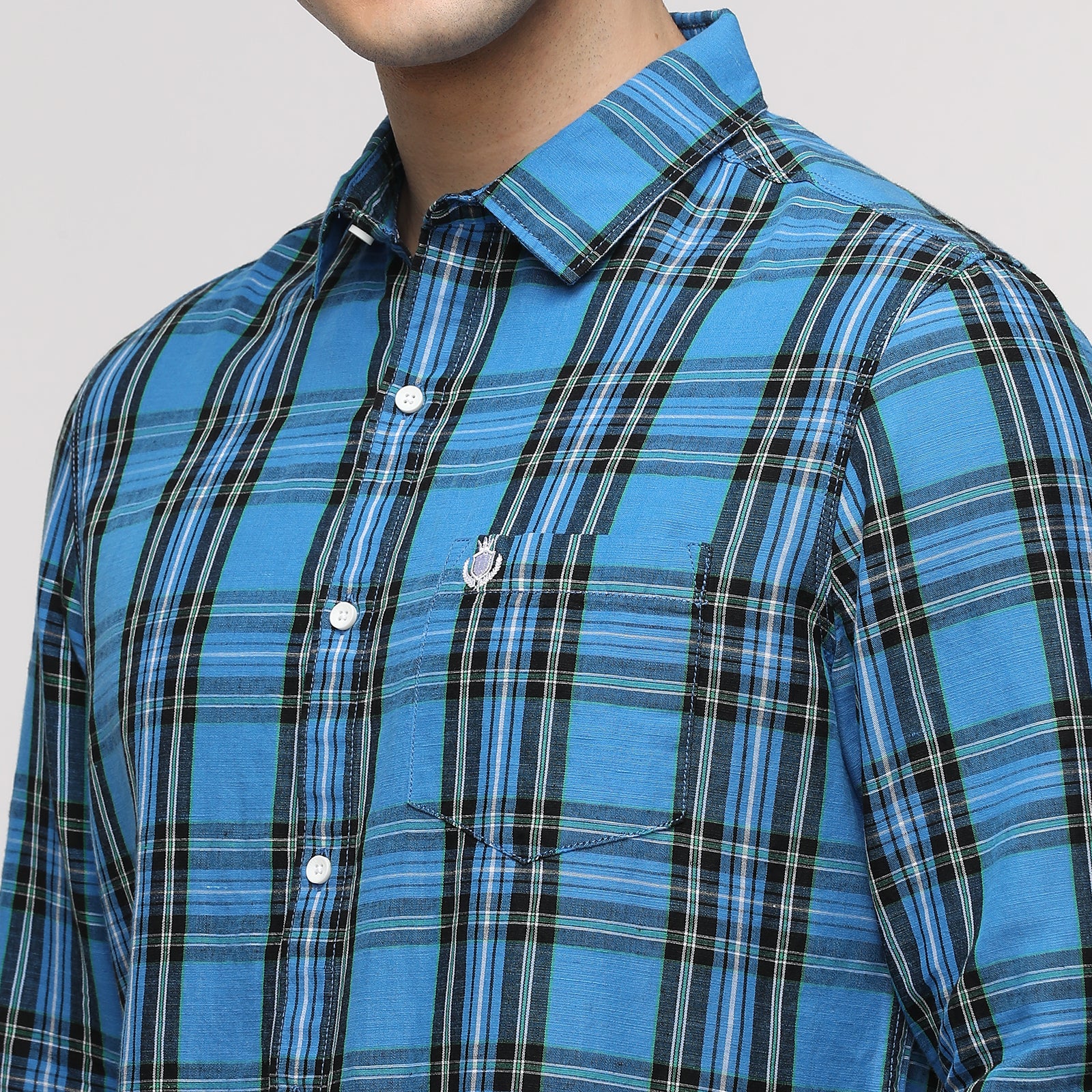 Men's Checkered Slim Fit Shirt With Patch Pocket