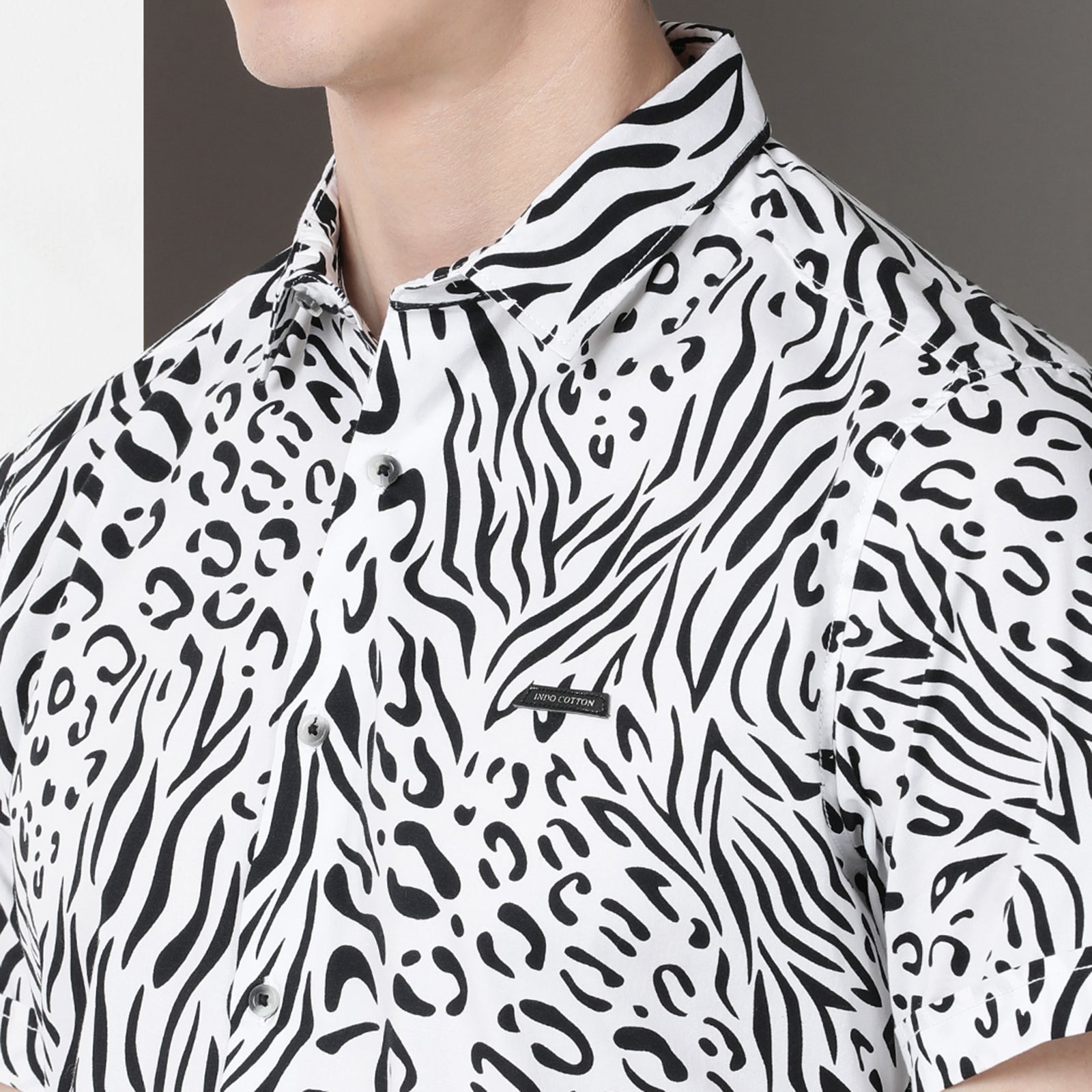 Black & White Print Half Sleeve Shirt