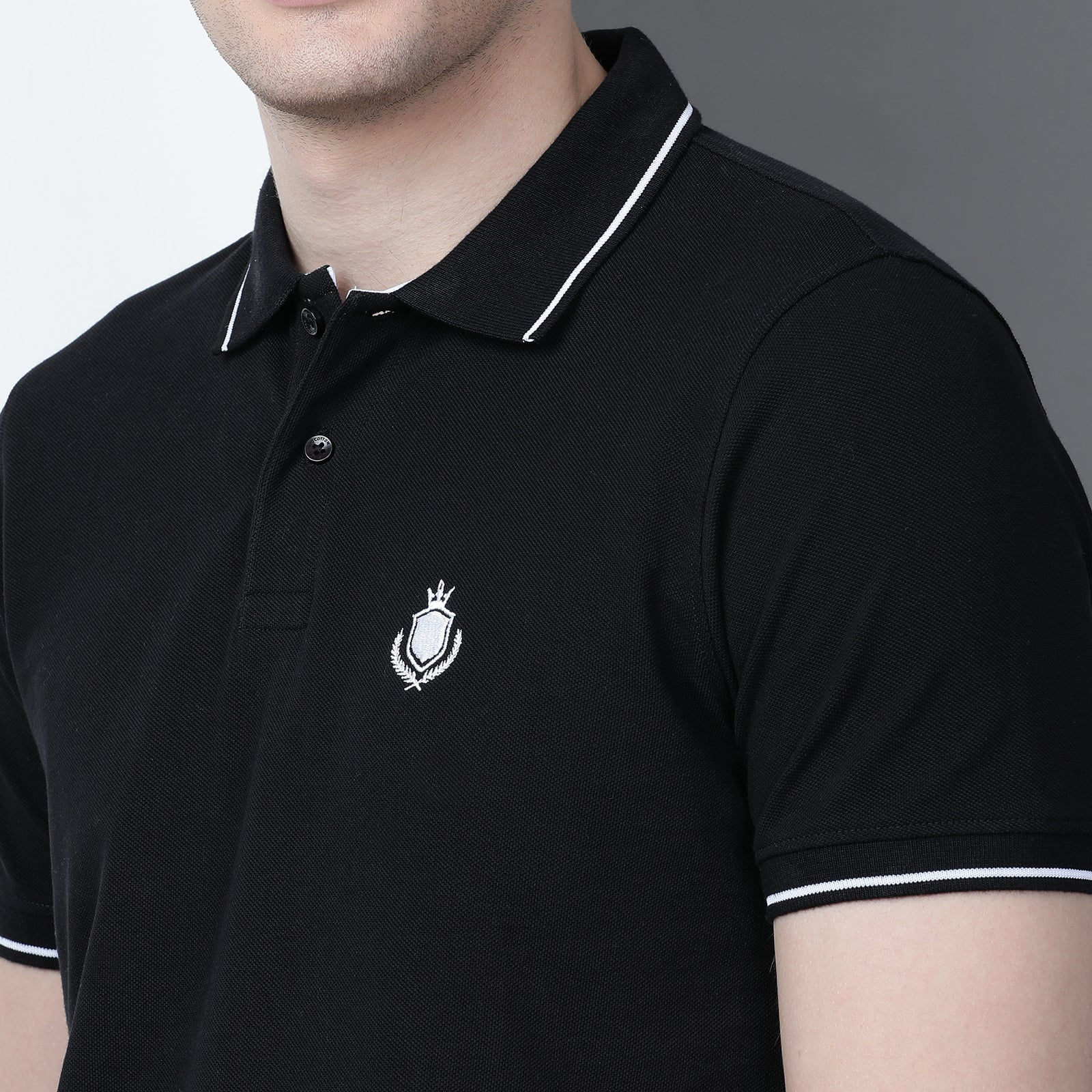 Solid Men Slim Fit Polo T-Shirt