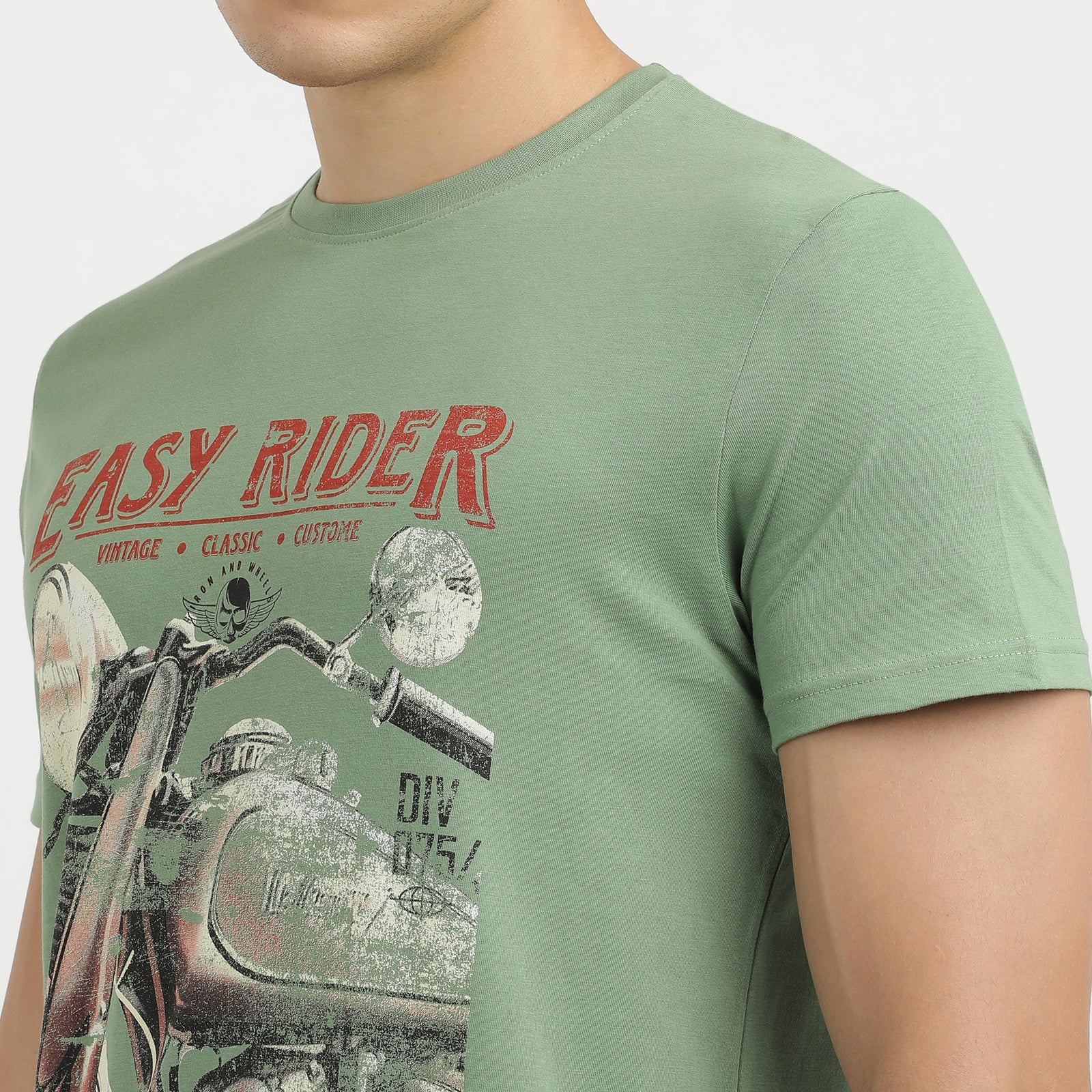 Men's Turf Green Easy Rider Vintage Classic  Round  Neck Printed T-Shirt