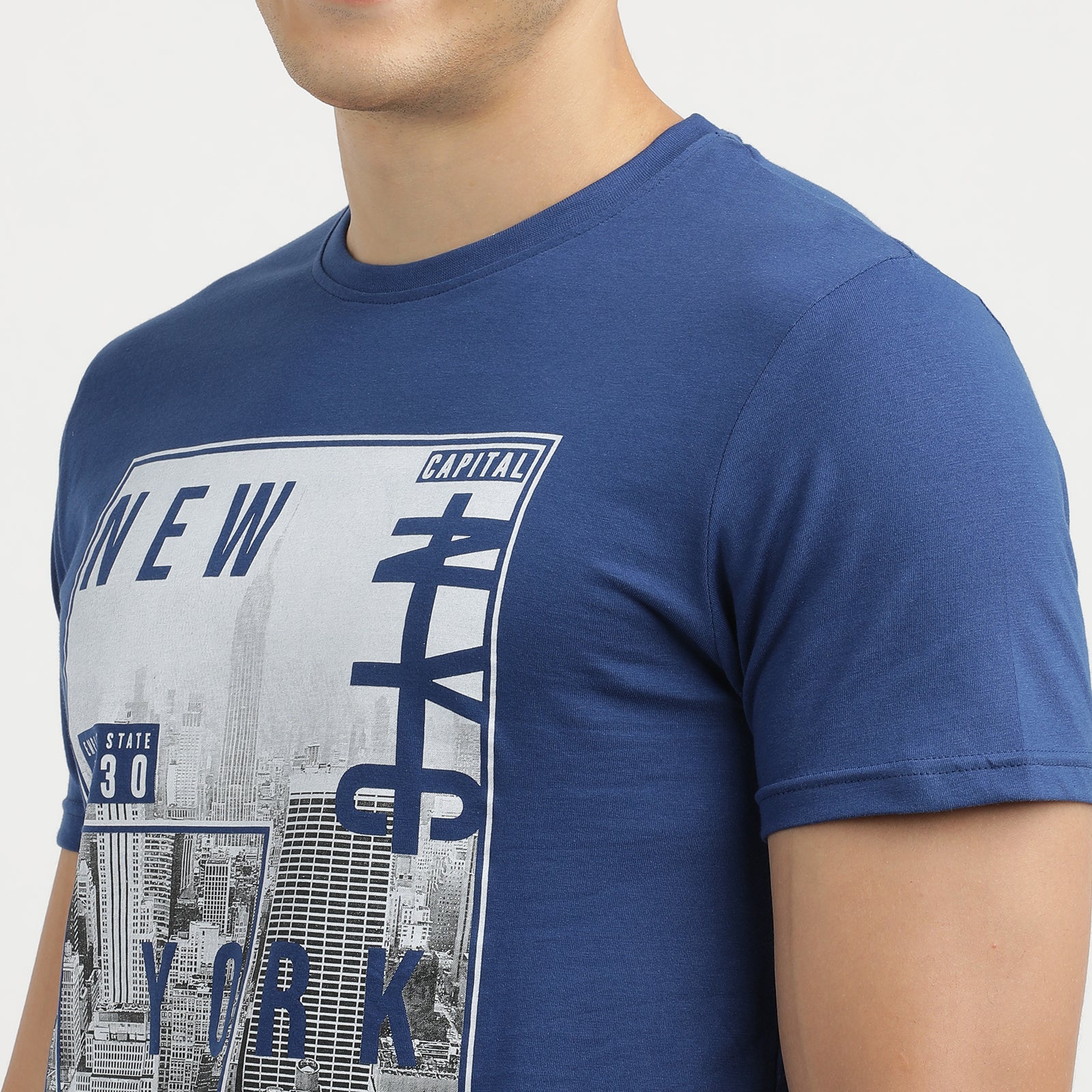 Men's Navy Peony New York Urban City Round Neck Graphic Printed T-Shirt