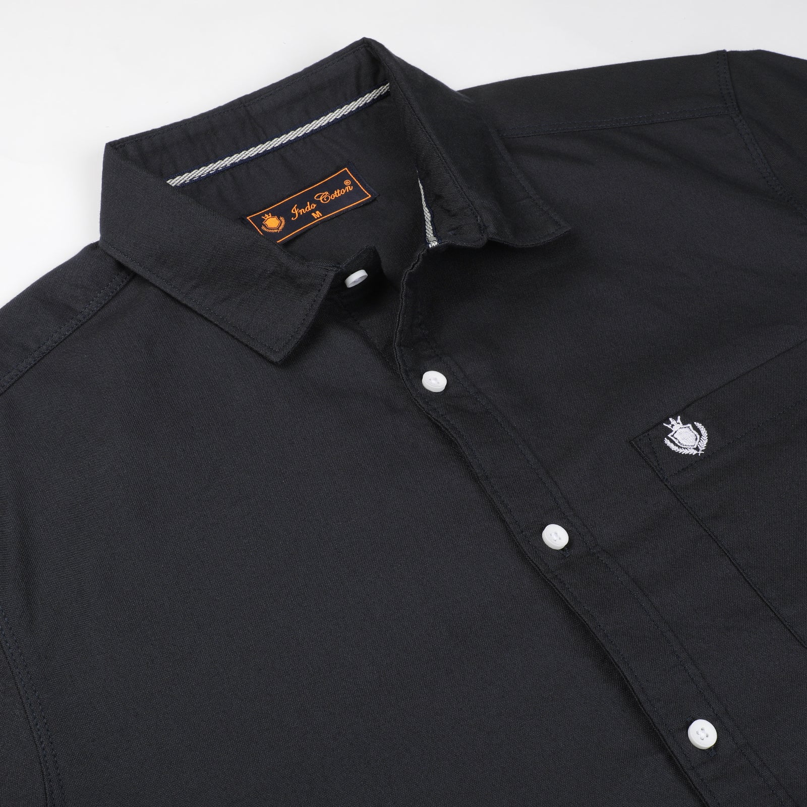 Men's Solid Slim Fit Shirt With Patch Pocket